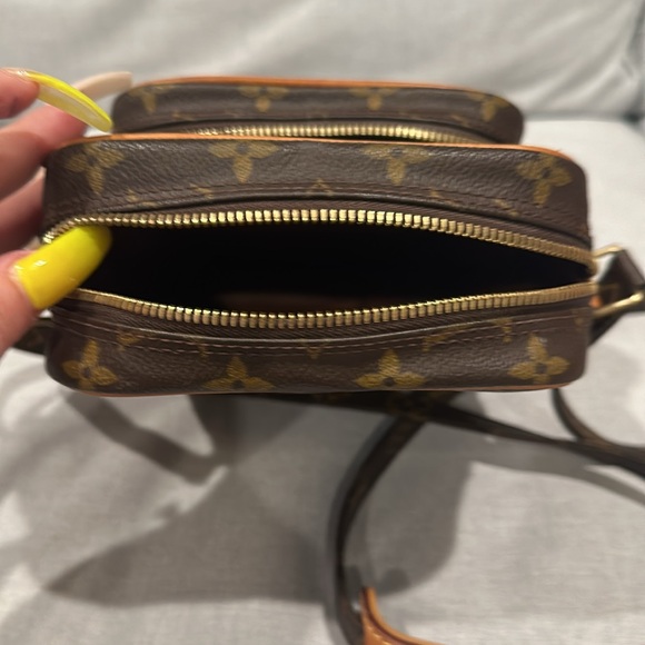 VINTAGE LV DUNABE IN EUC no callouts no peeling honey color - Picture 10 of 10